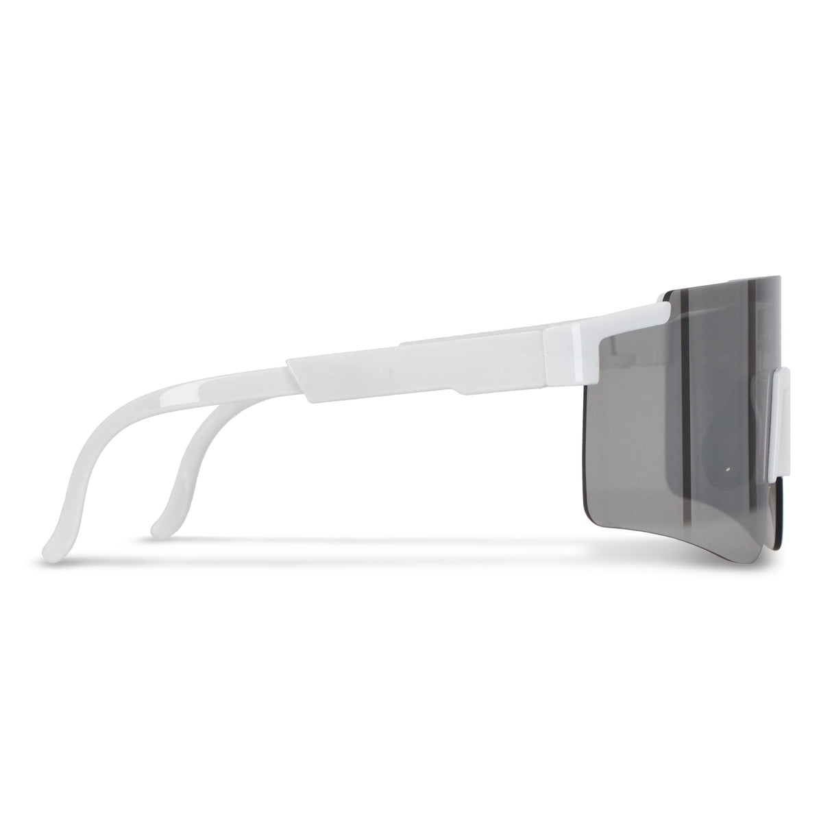 Tom R urheiluaurinkolasit logolla