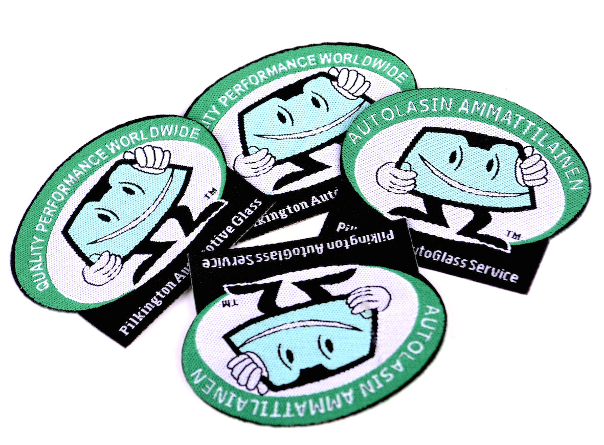 Kudotut kangasmerkit