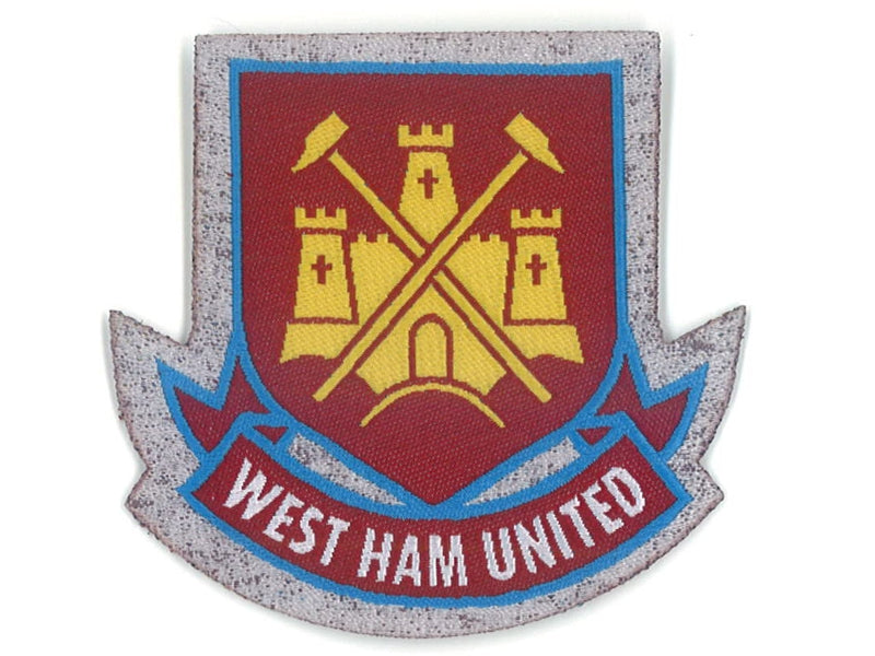 Kudotut kangasmerkit