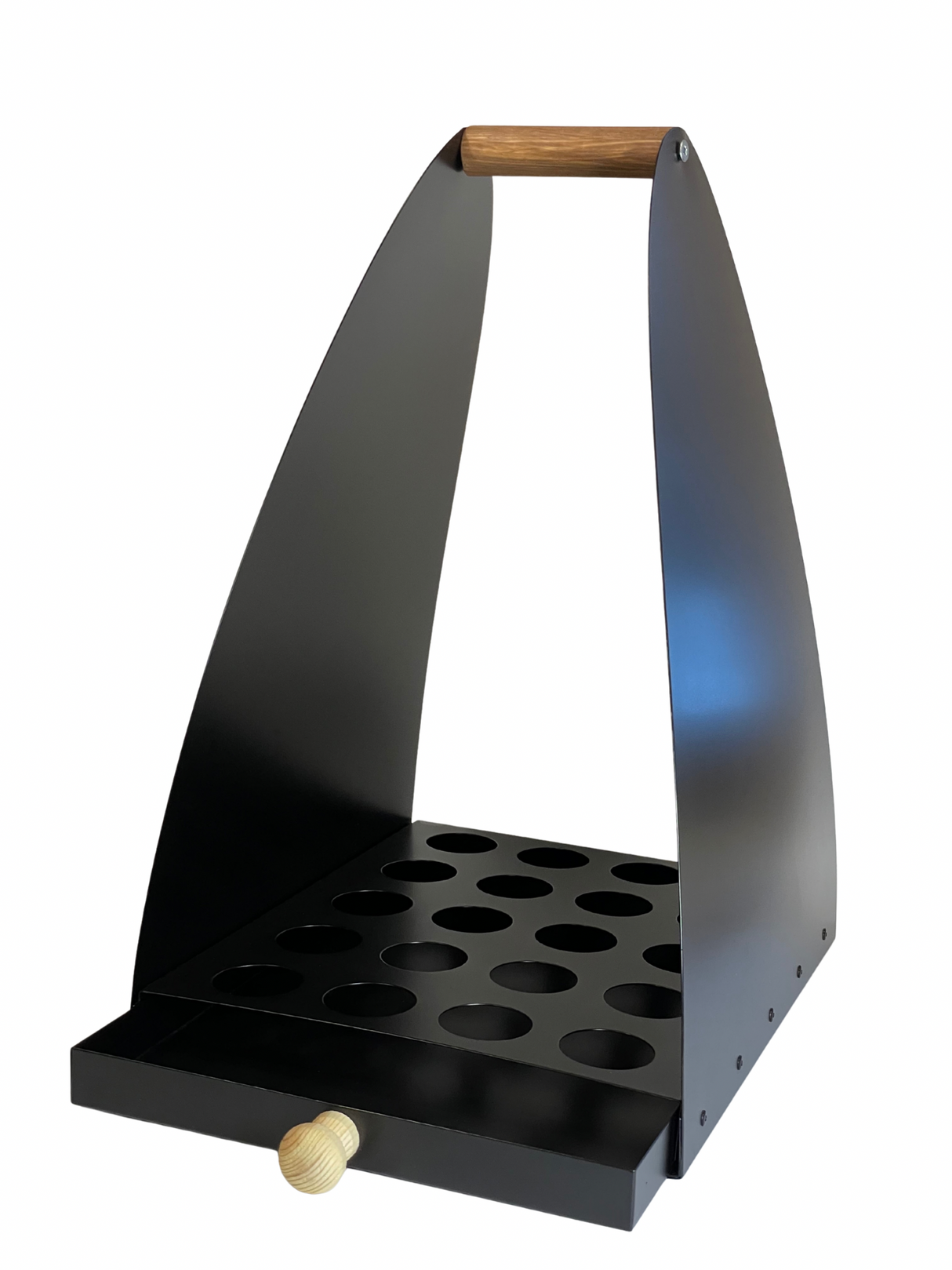 Suomalainen puunkantoteline roskienkeruulaatikolla